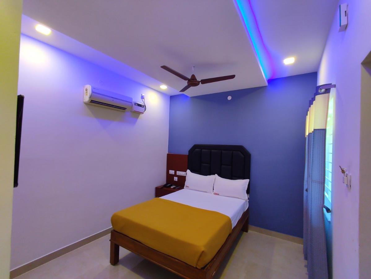 Hotel Db Max Tiruchirappalli Exterior photo